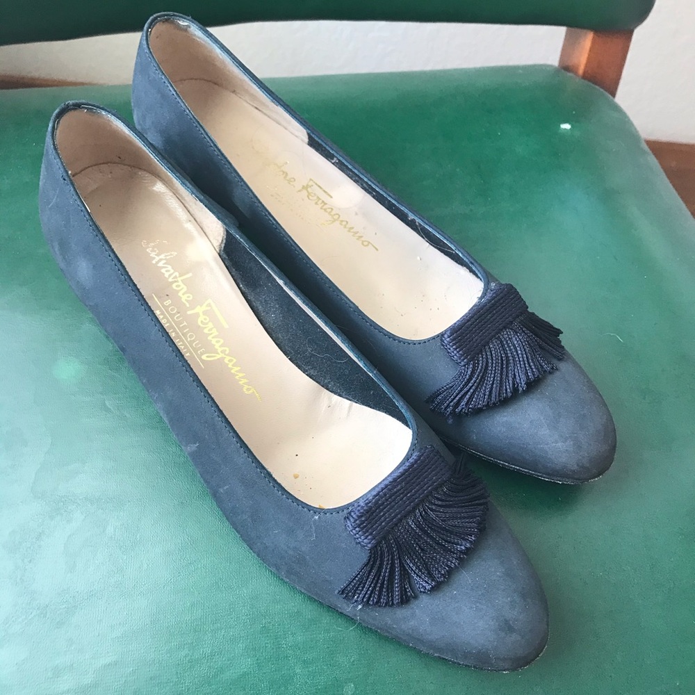 SALVATORE FERRAEGAMO LOW HEELS BLACK SIZE 8